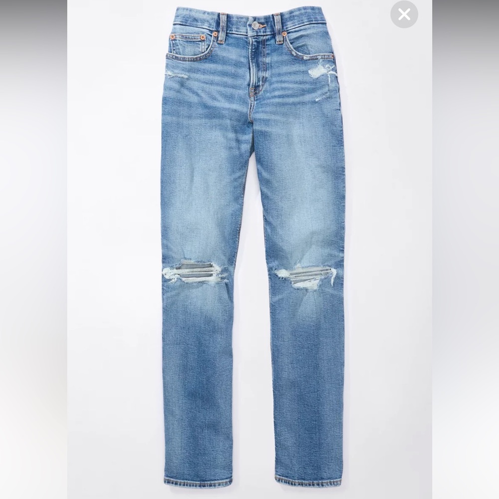 AE Stretch Curvy Ripped Straight Jean